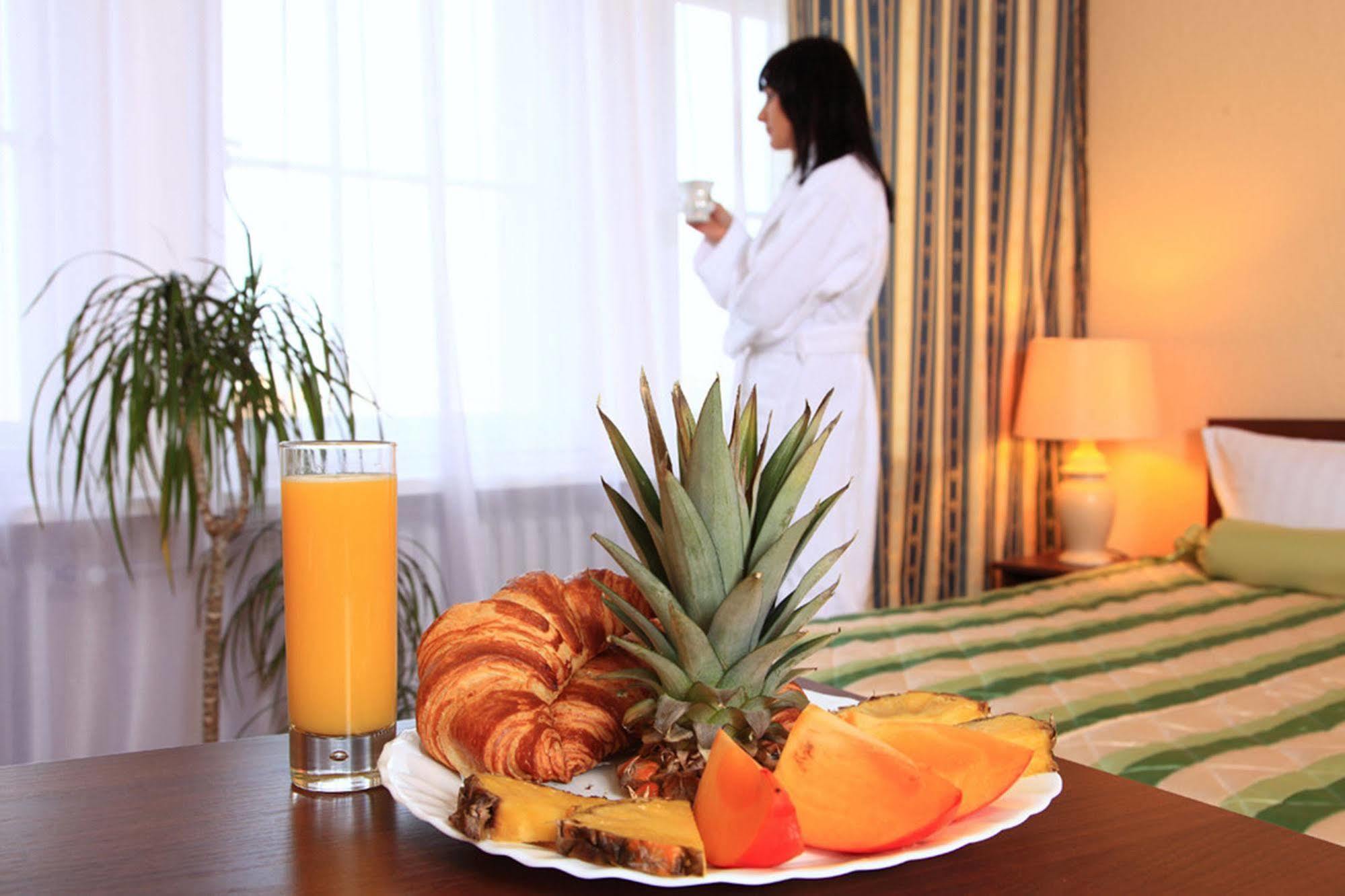 Hotel Central Inn Am Hauptbahnhof Pension Berlin Kültér fotó