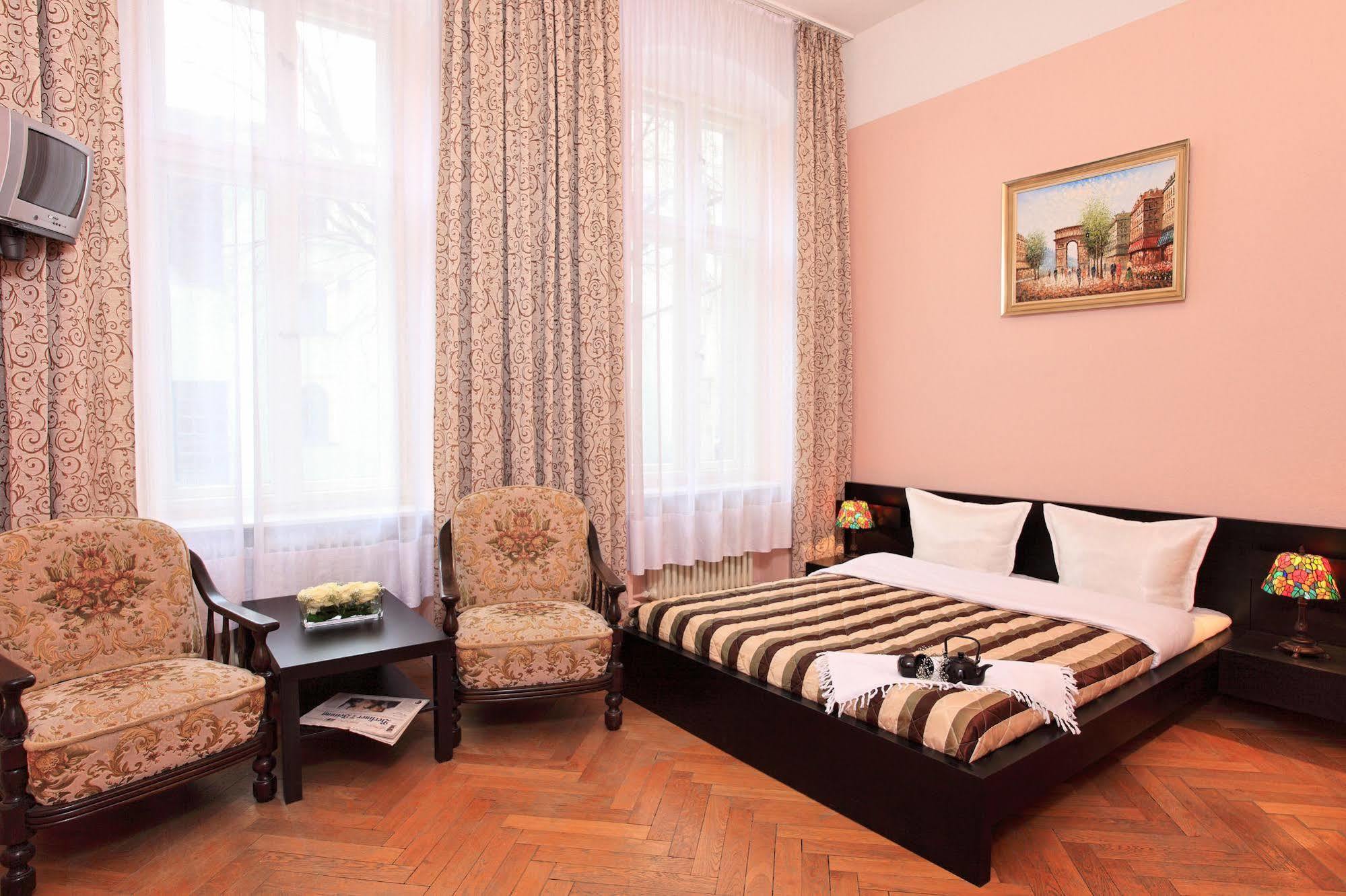 Hotel Central Inn Am Hauptbahnhof Pension Berlin Kültér fotó